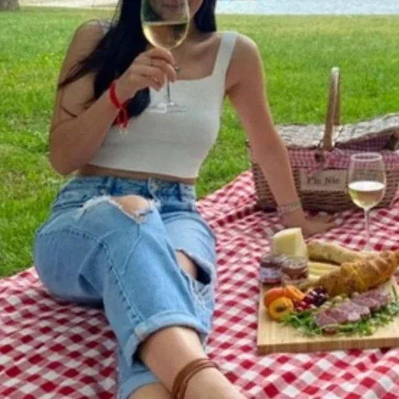 White Ribbed Cropped Tank Top - Picture 4 of 11